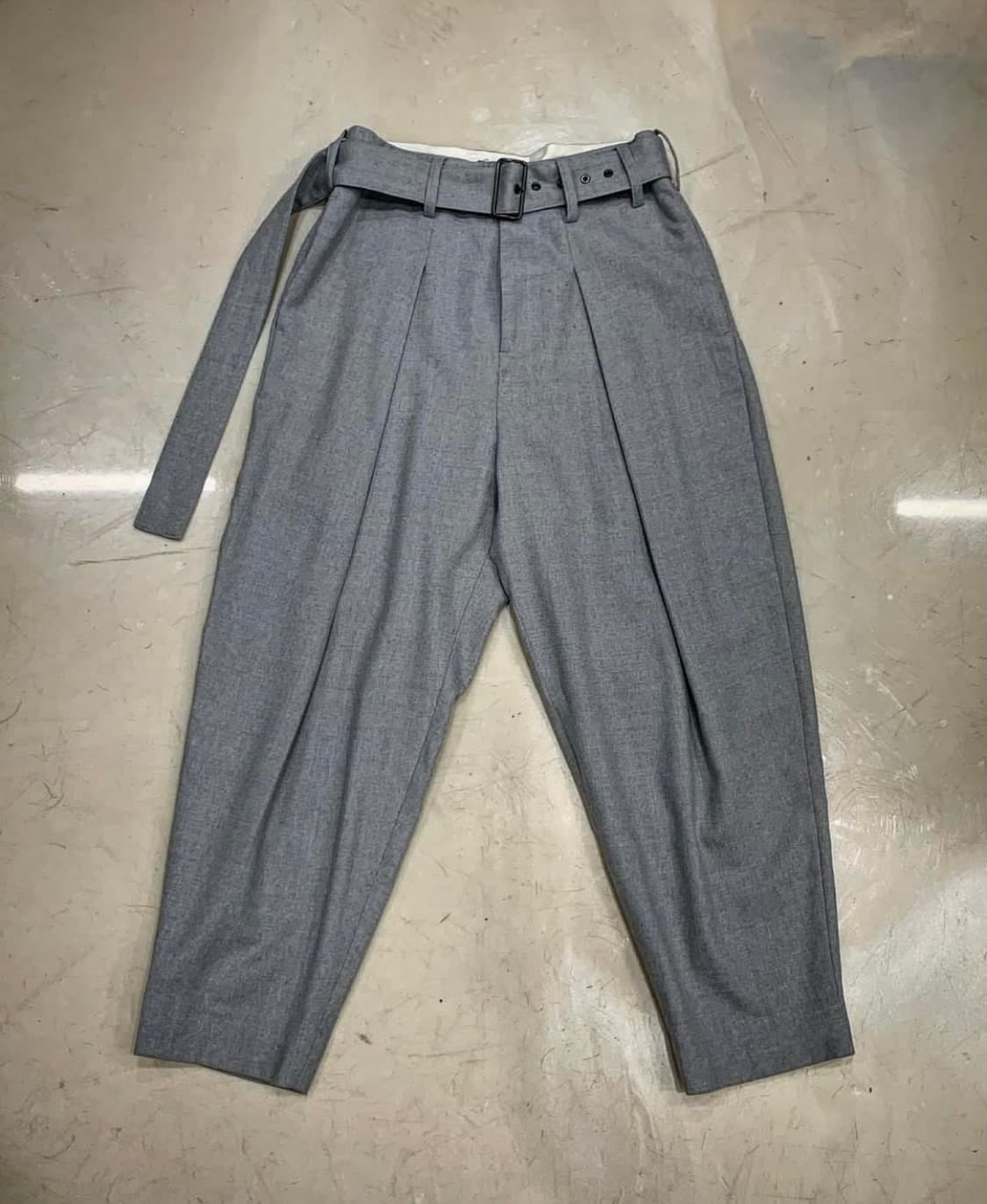 Yohji yamamoto 울x폴리 벨티드 디테일 팬츠 상품이미지1