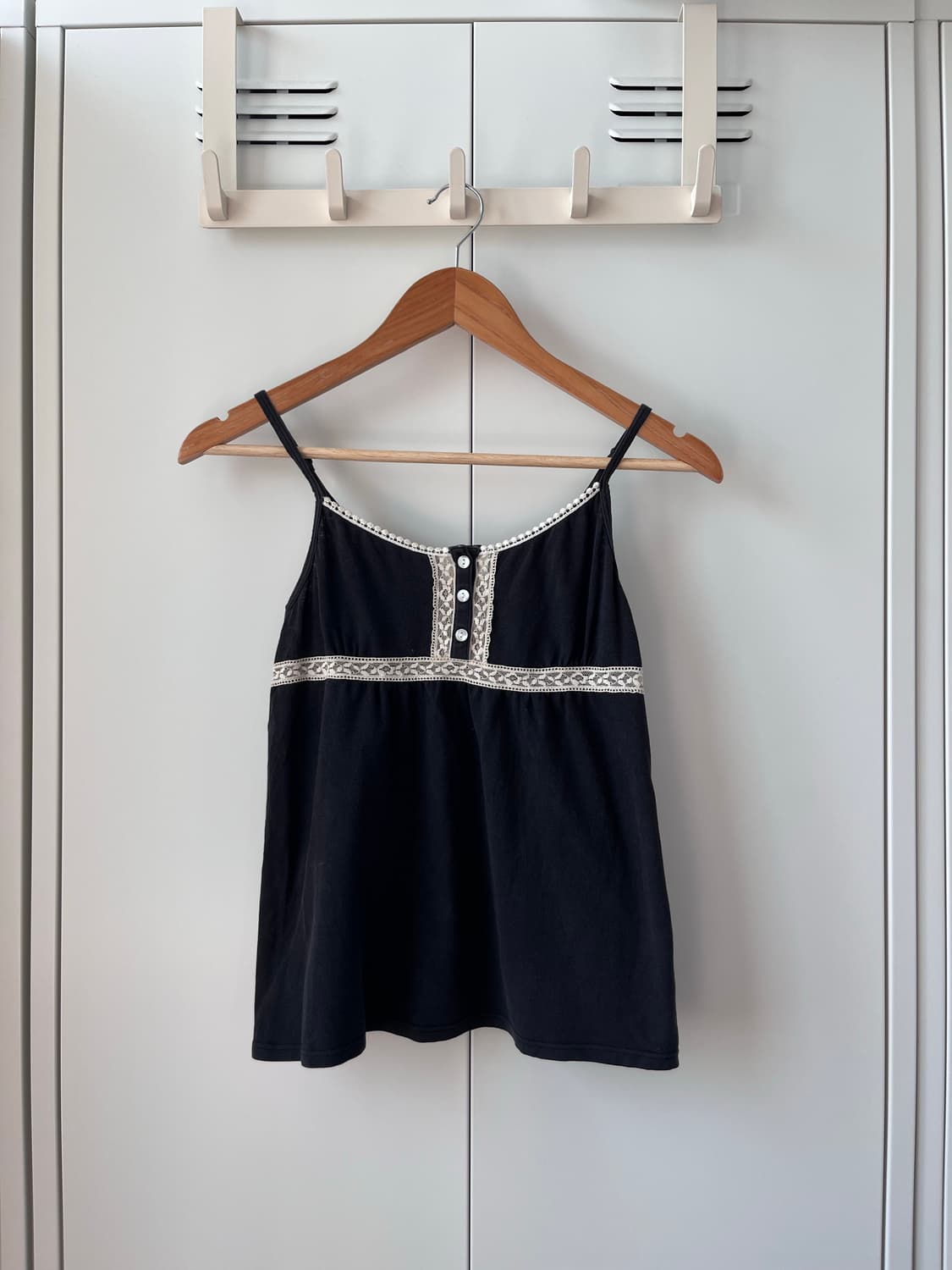 Vintage 레이스 버튼 블랙 슬리브리스 상품이미지2