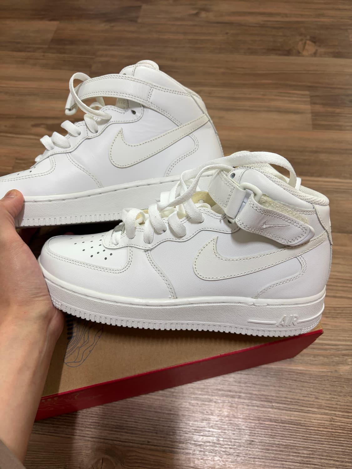 나이키 에어 포스 1 미드 '07 트리플 화이트 (올백 미드) 상품이미지2