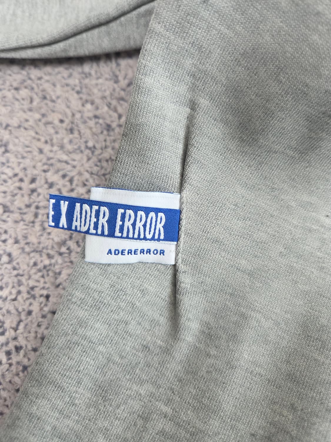 아더에러 메종키츠네 콜라보 후드티 상품이미지4