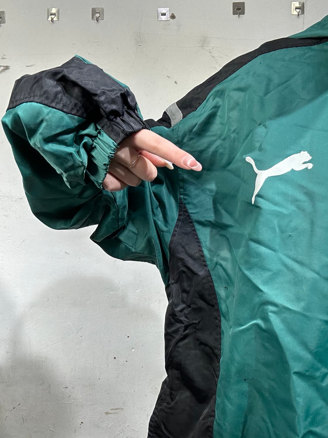 푸마 그린 올드스쿨 빅 로고 블랙 사이드 라인 대대장 트랙 자켓 M 상품이미지4