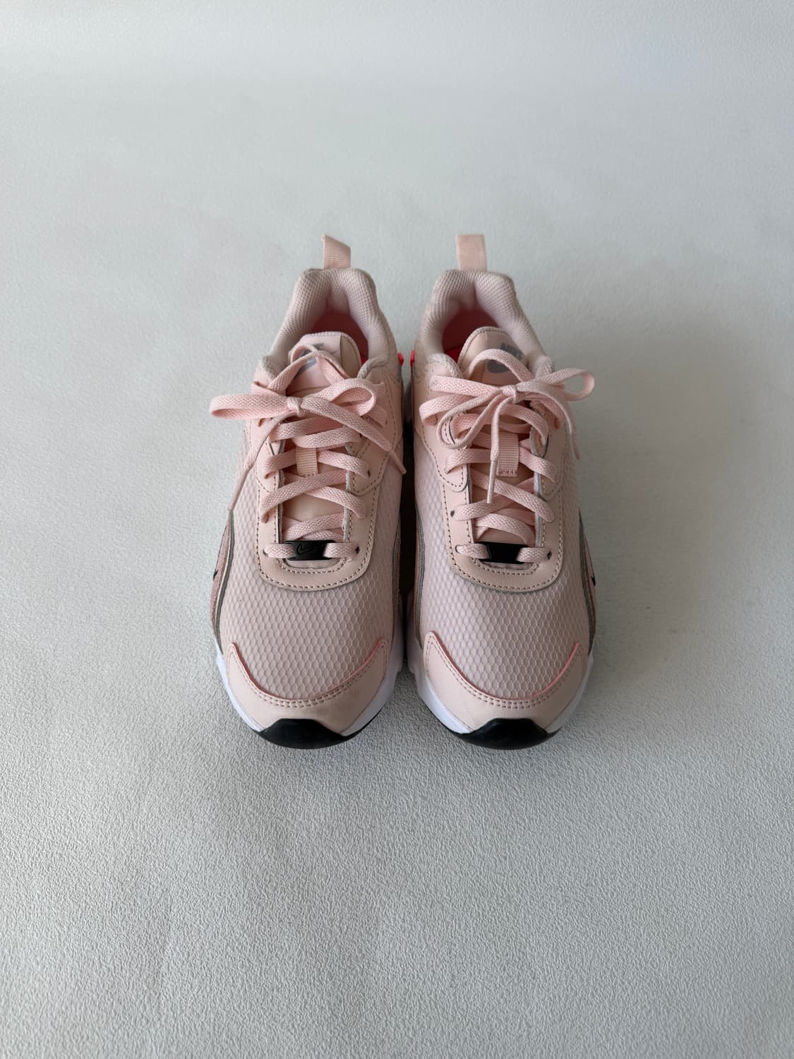 [235]나이키(NIKE) 라이즈 스니커즈 상품이미지2