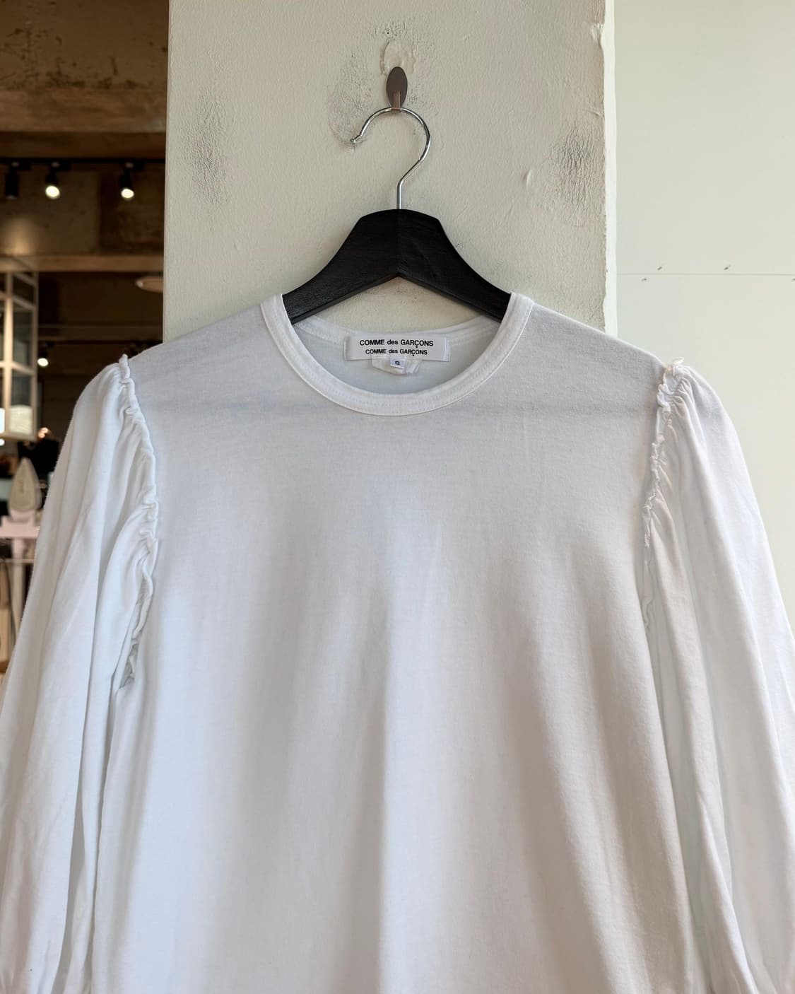 꼼데가르송 화이트 벌룬 롱슬리브  상품이미지3