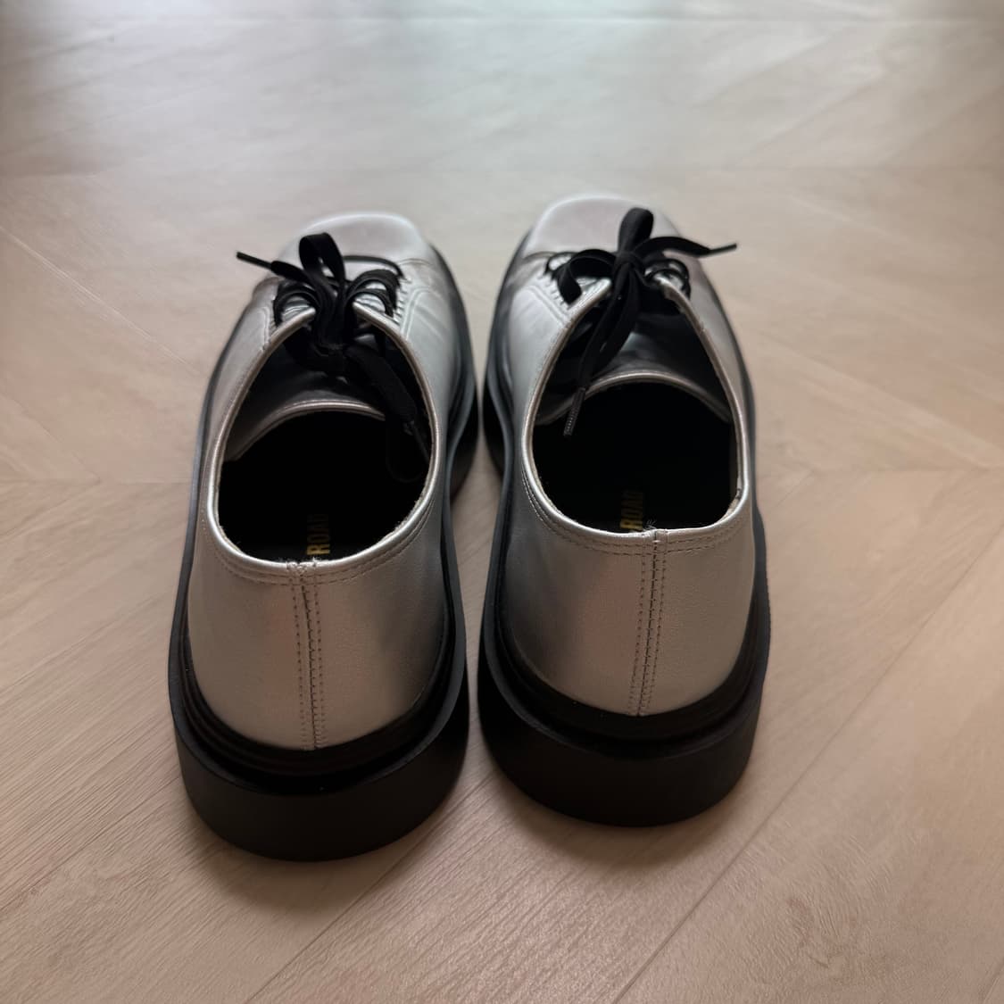 위더로드 스퀘어토 스니커즈 실버 280 상품이미지3