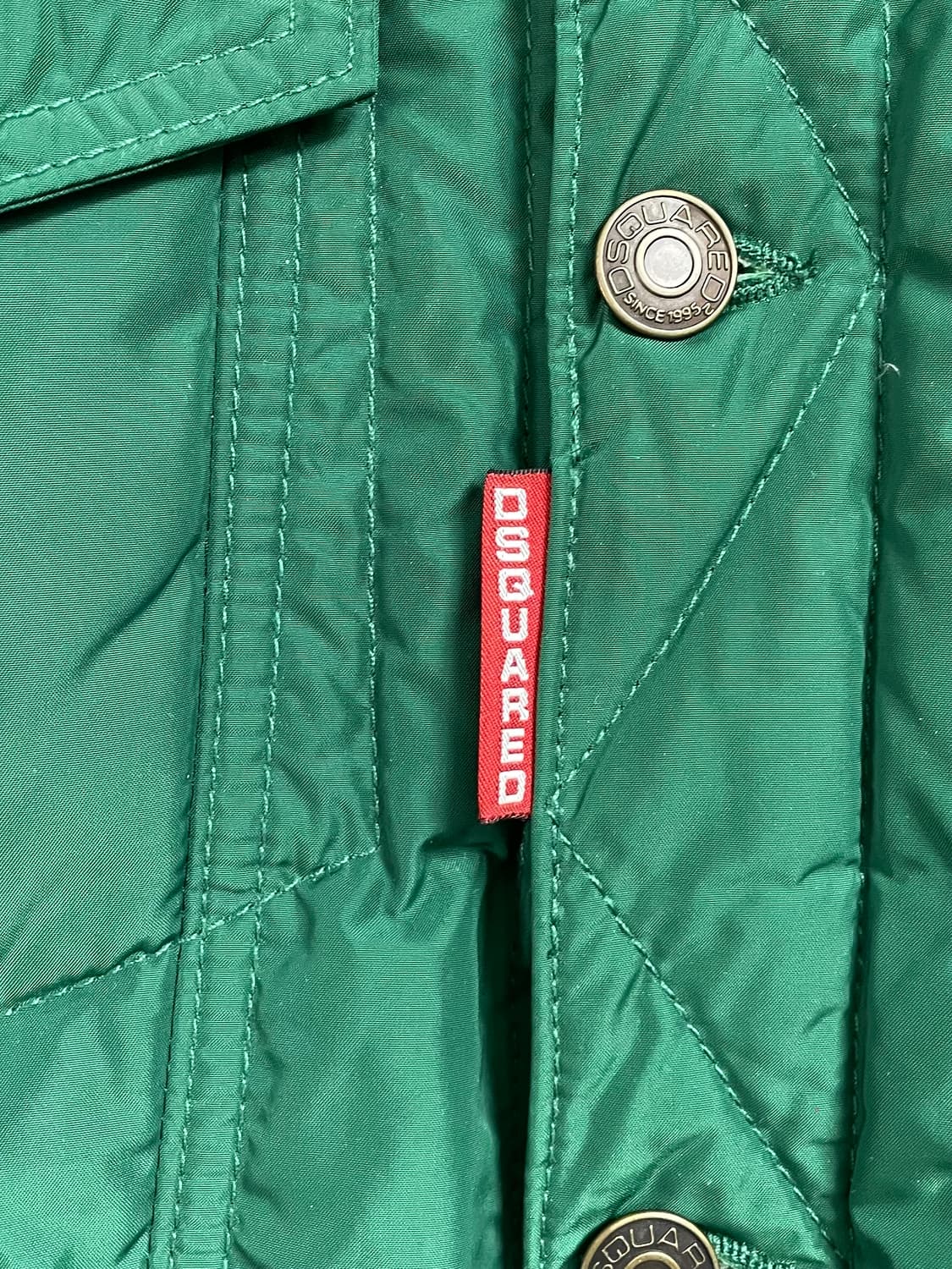 디스퀘어드2 크롭 셔츠 다운패딩 (on.395) 상품이미지4