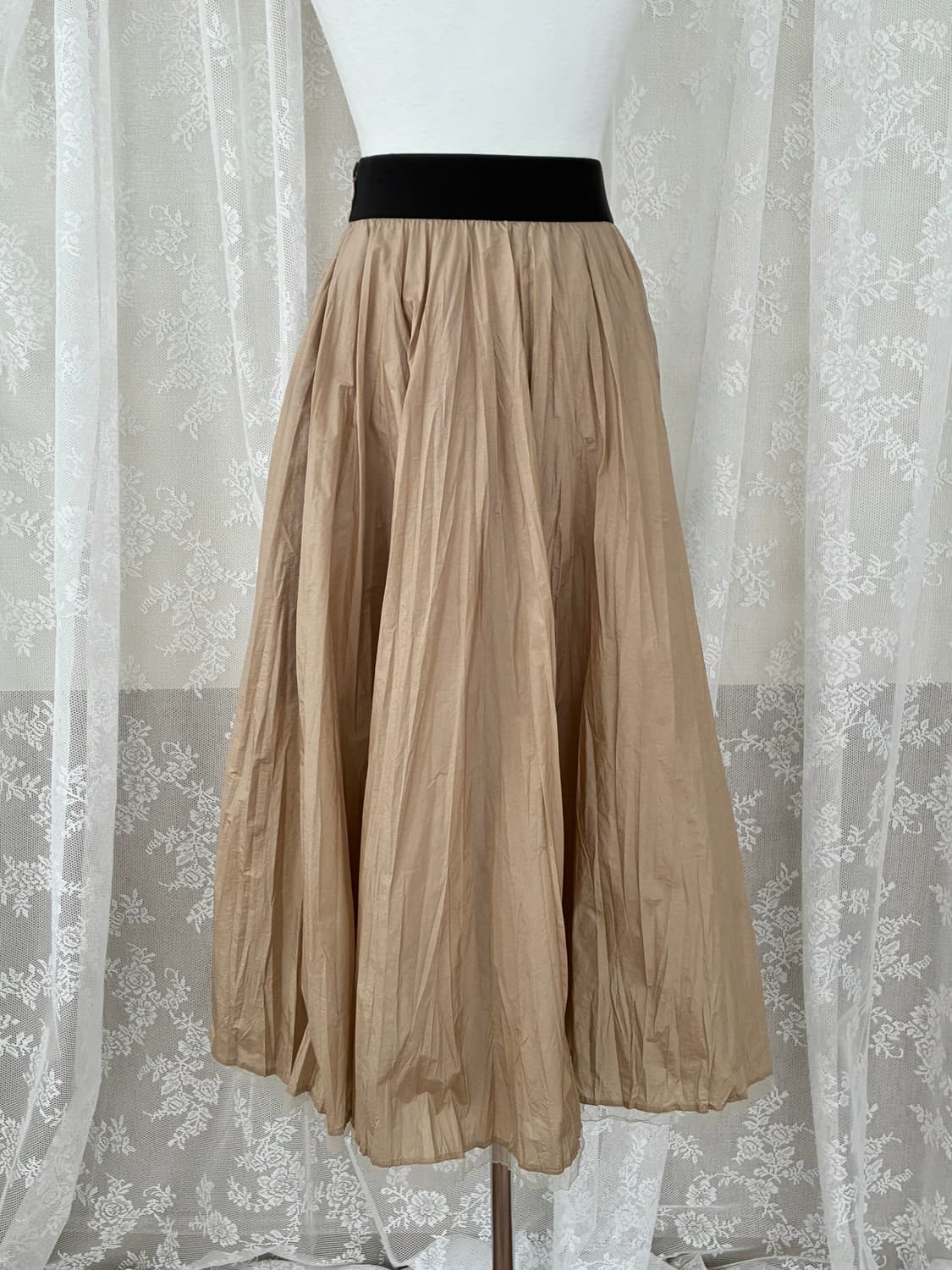 64-94) 한섬 타임 23 TIME 나일론 롱스커트 베이지 상품이미지3