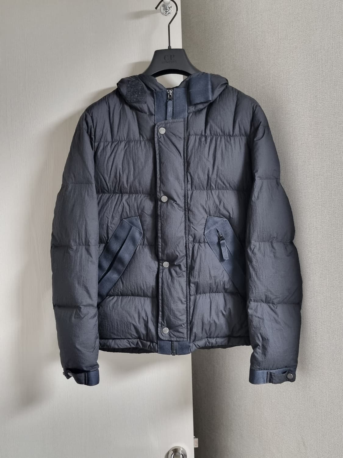 cp컴퍼니 고글 나일론패딩 상품이미지1