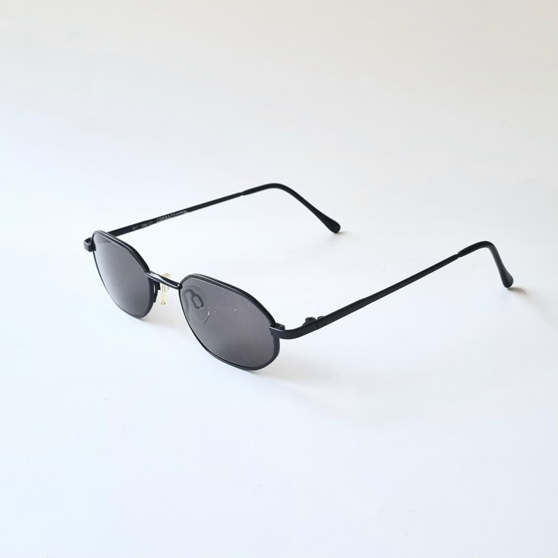 데드스탁 매트 블랙 헥사곤 슬림 선글라스 1782 상품이미지3