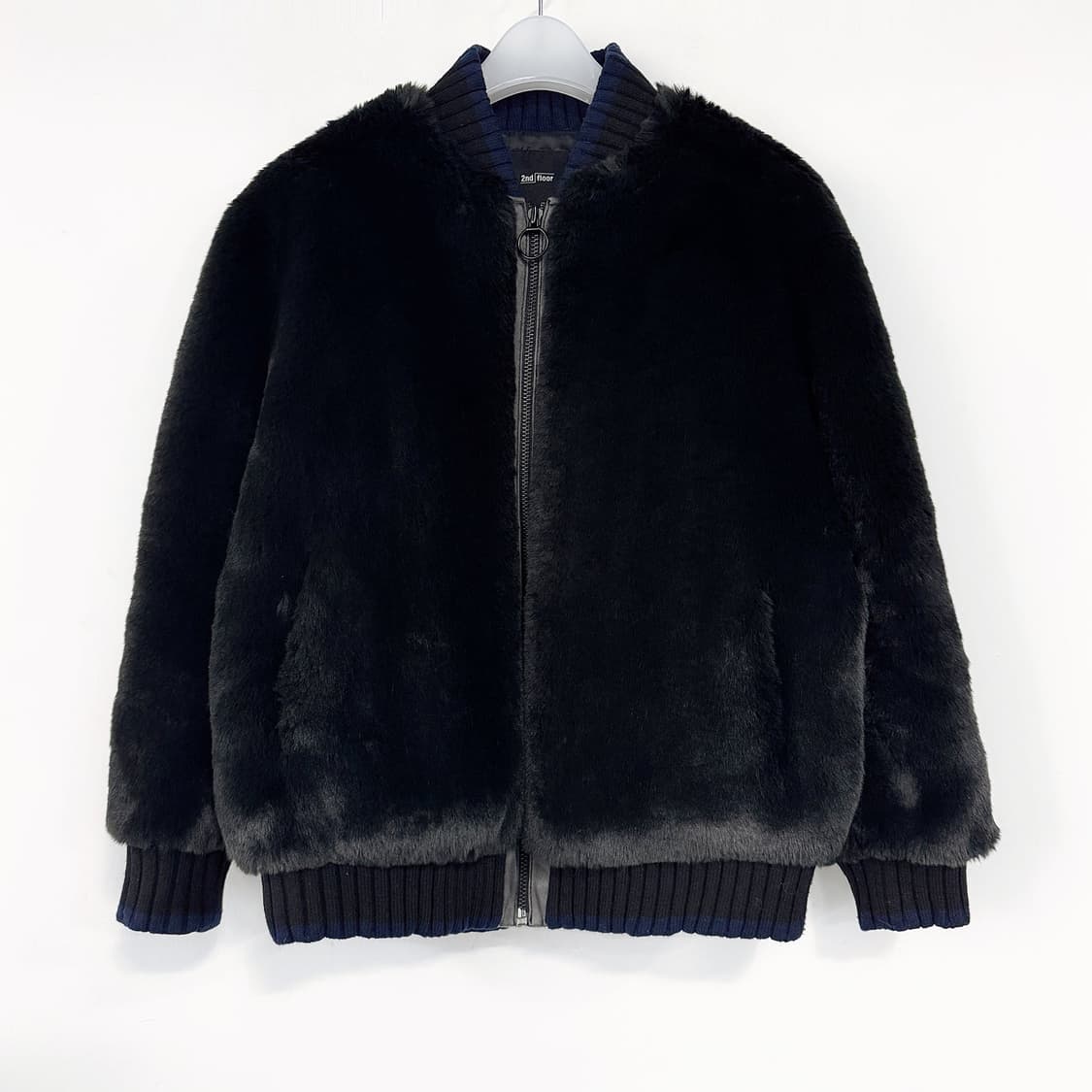 세컨플로어 배색 퍼 집업 자켓 상품이미지1