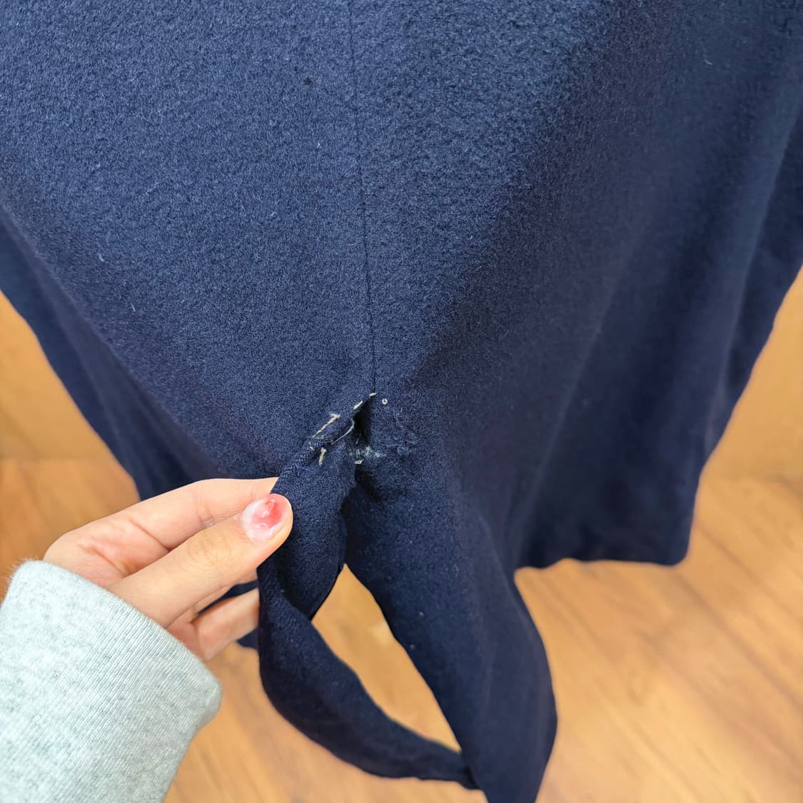 버버리 울 캐시미어 싱글 롱 코트 플랩 포켓 센터 벤트 디테일 딥 네이비 상품이미지9