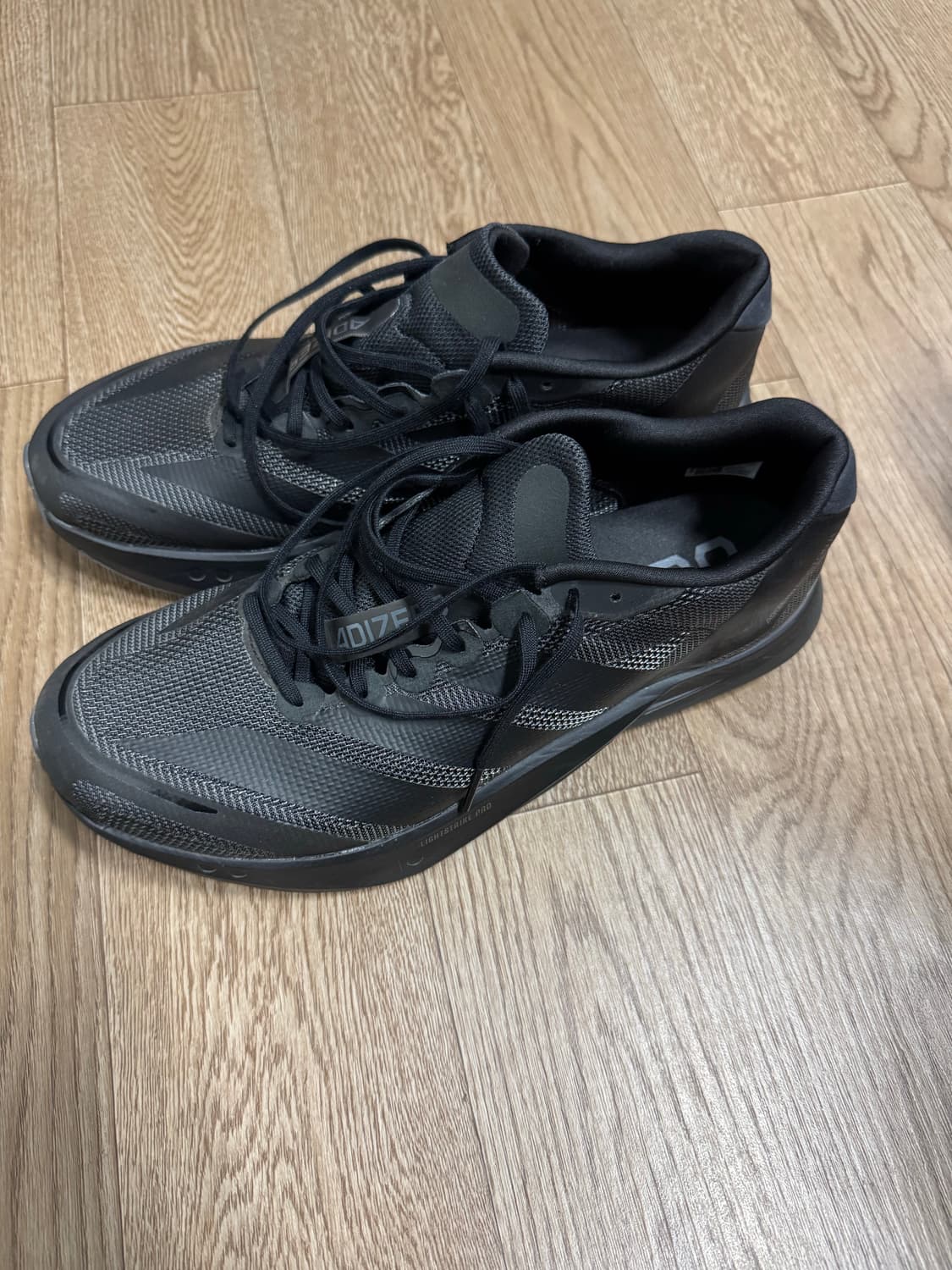 아디다스 보스턴13 270사이즈 판매합니다 상품이미지1