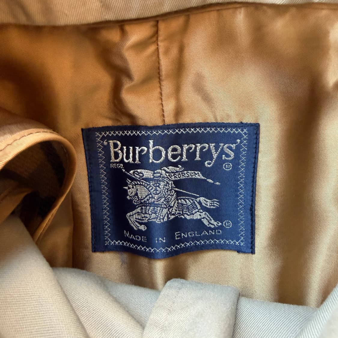 버버리 로브 트렌치 코트 상품이미지9