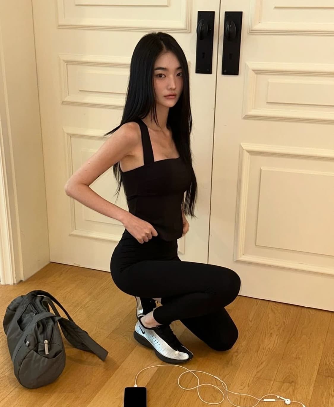 2000아카이브스 컨투어 나시 블랙 상품이미지2