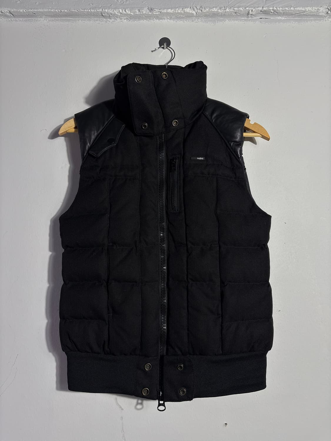 노비스 올드 경량 패딩조끼(무료배송) 상품이미지1