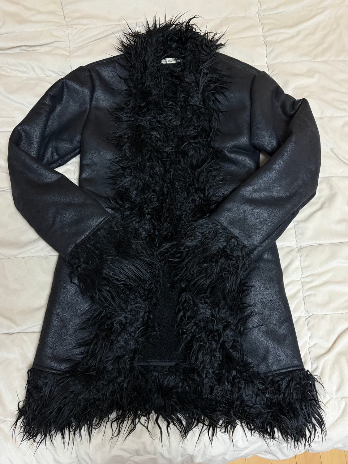 비엔프롬 From mustang coat 퍼 트리밍 무스탕 (Black) 상품이미지4