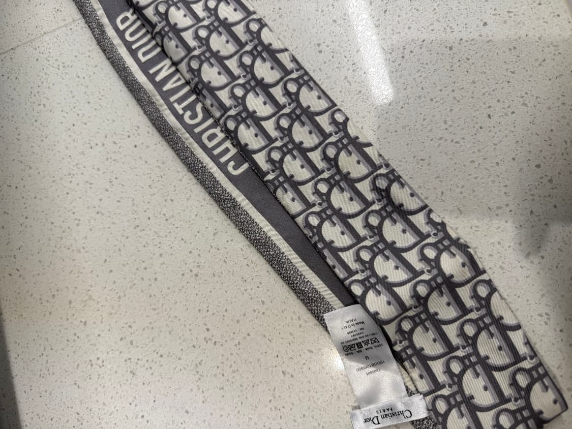 디올스카프 상품이미지1