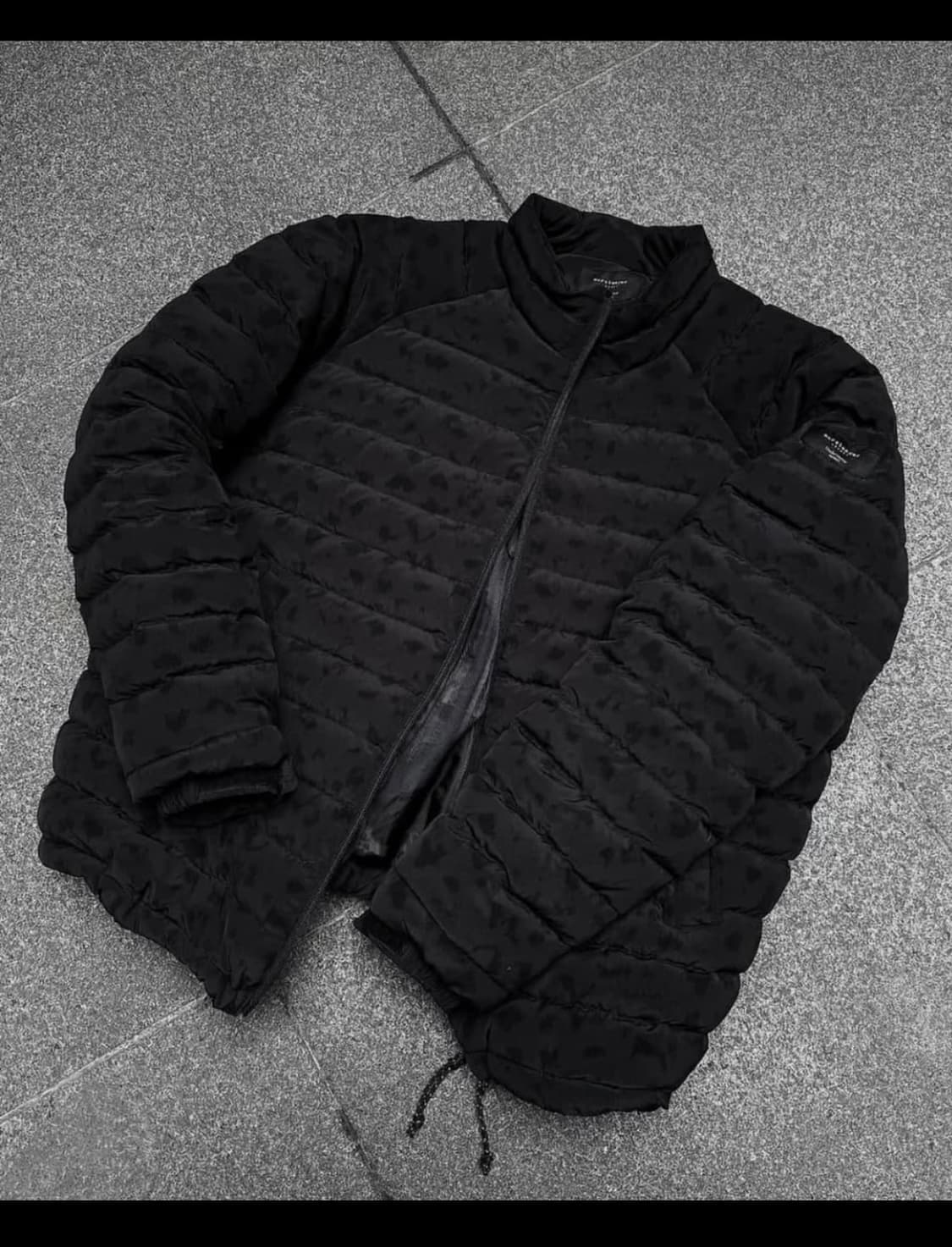 언더마이카 경량패딩 상품이미지1