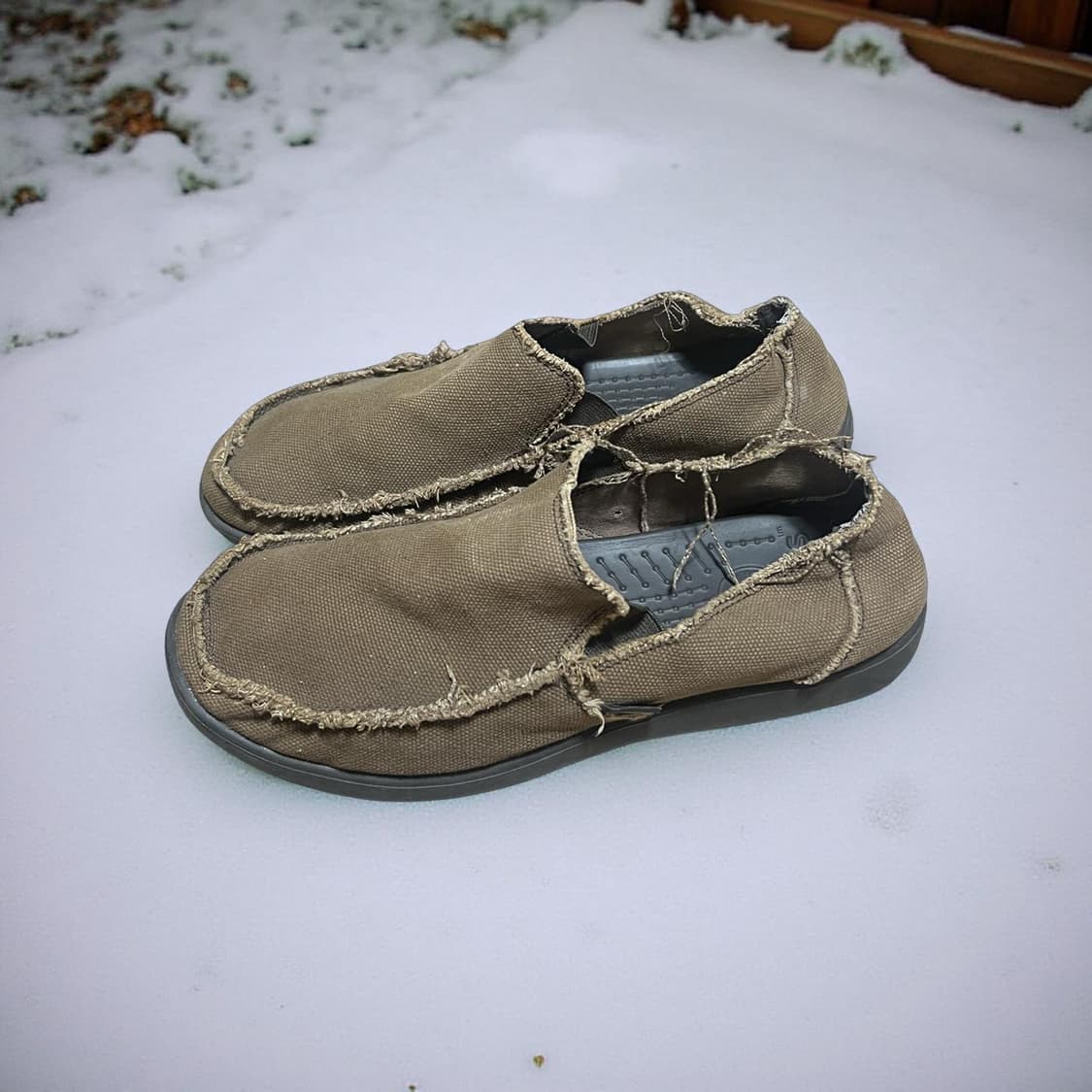 크록스 산타 크루즈 슬립온 상품이미지1