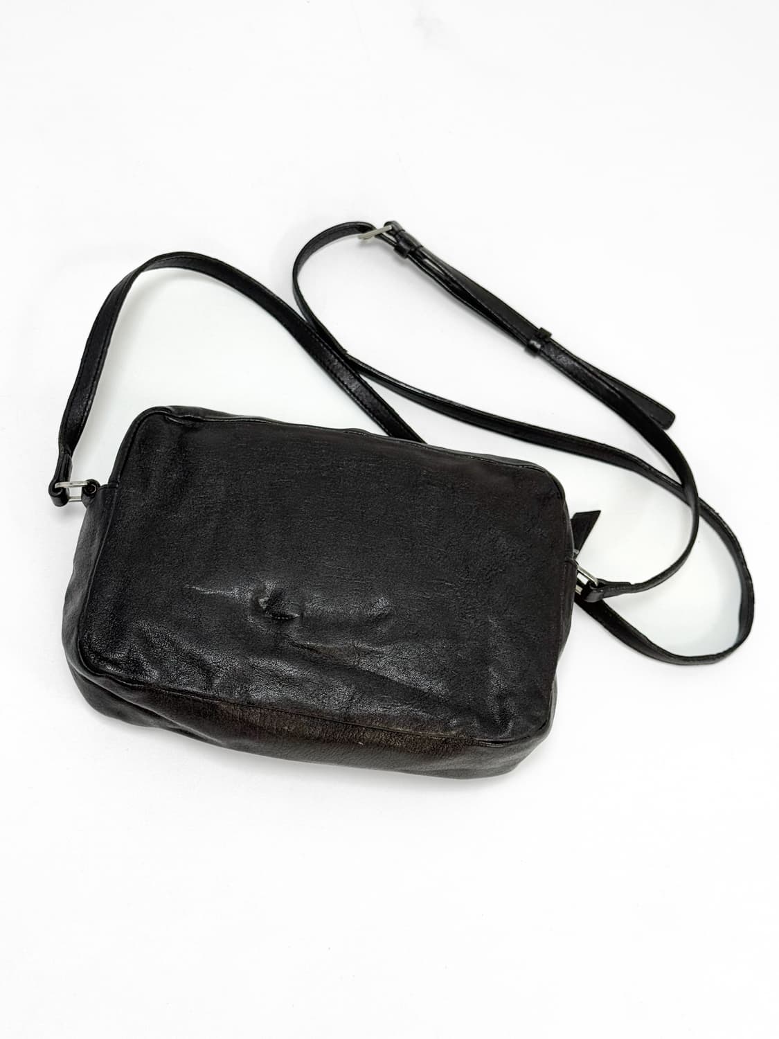Saint Laurent Leather Crossbody Bag 상품이미지4