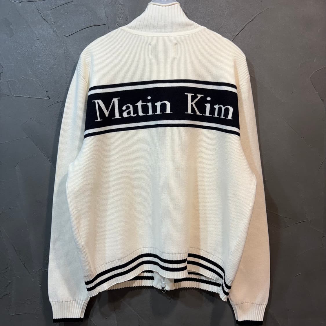 [L] MATIN KIM 마뗑킴 투웨이 집업 니트 상품이미지1