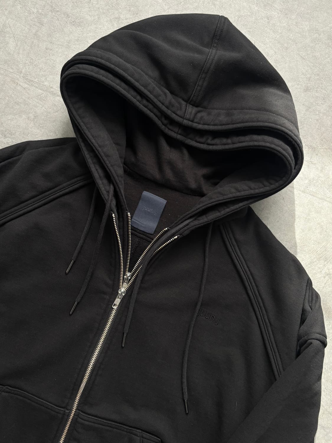 Juun.J 준지 25FW 블랙 더블 레이어드 후드 집업 상품이미지6