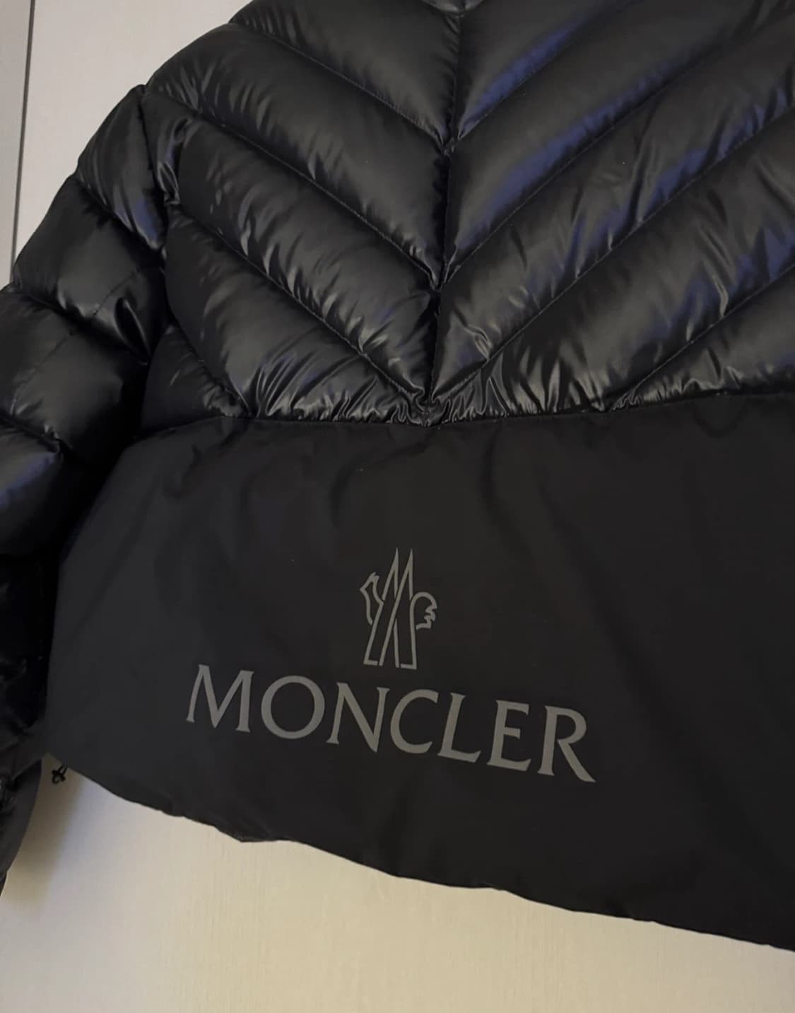 몽클레어 경량패딩 숏다운  상품이미지7