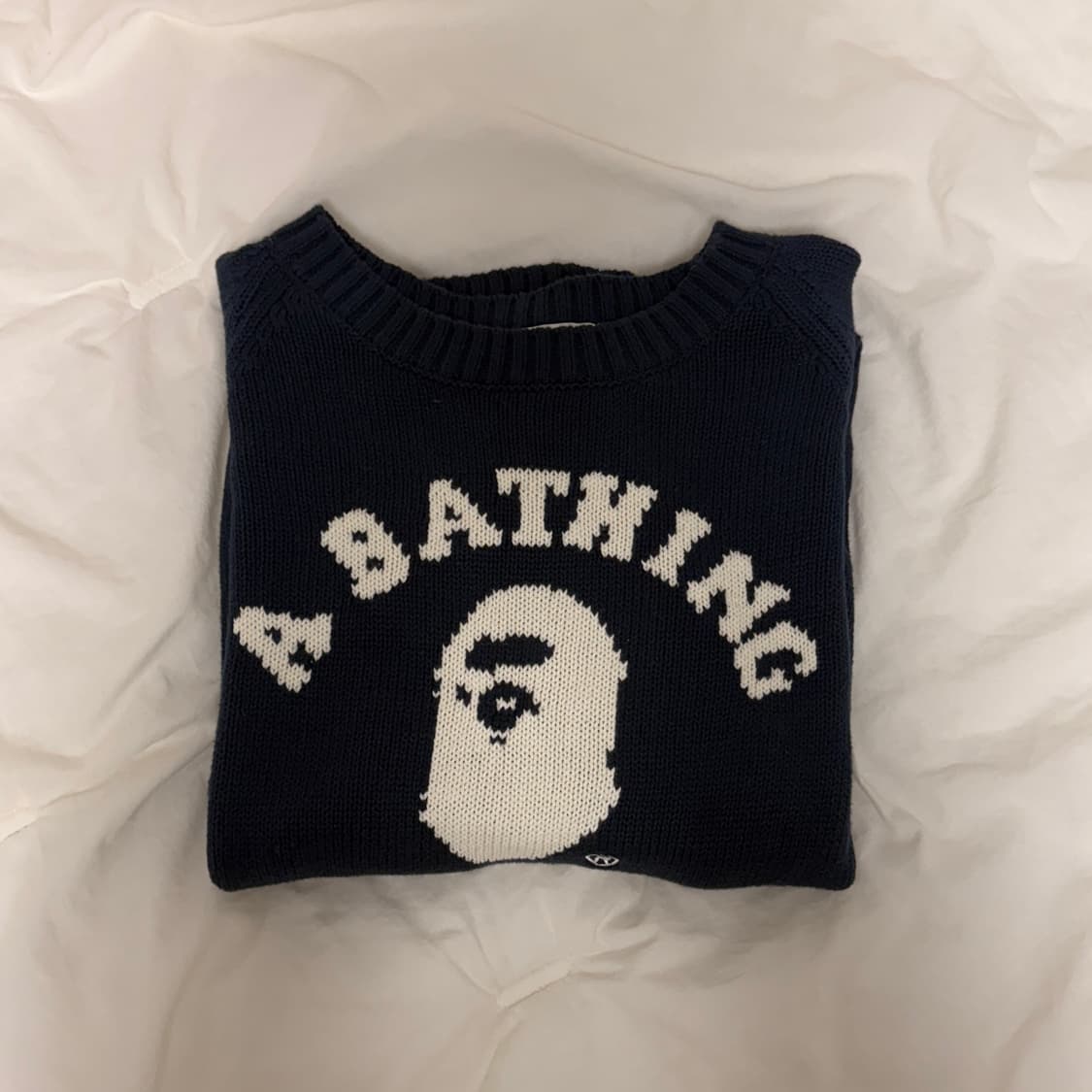 베이프 컬리지 니트 상품이미지1