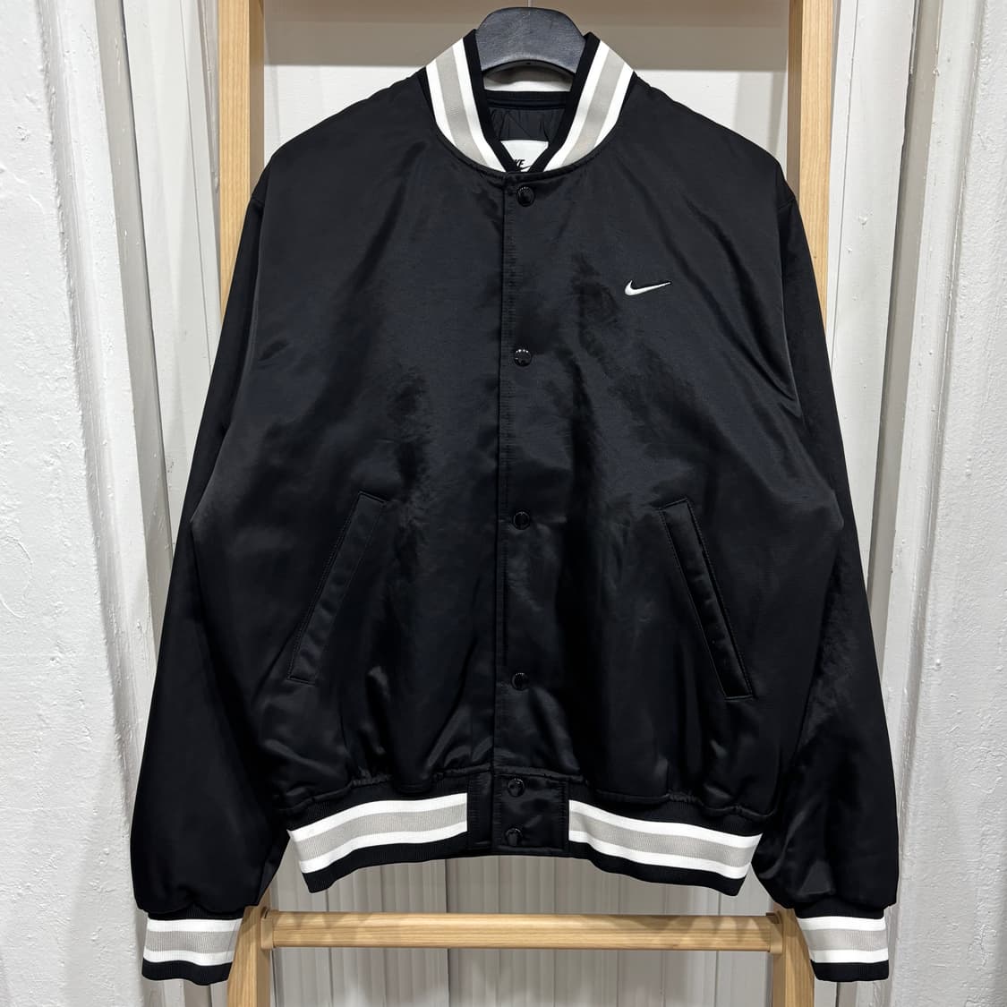 나이키 바시티 자켓 상품이미지1