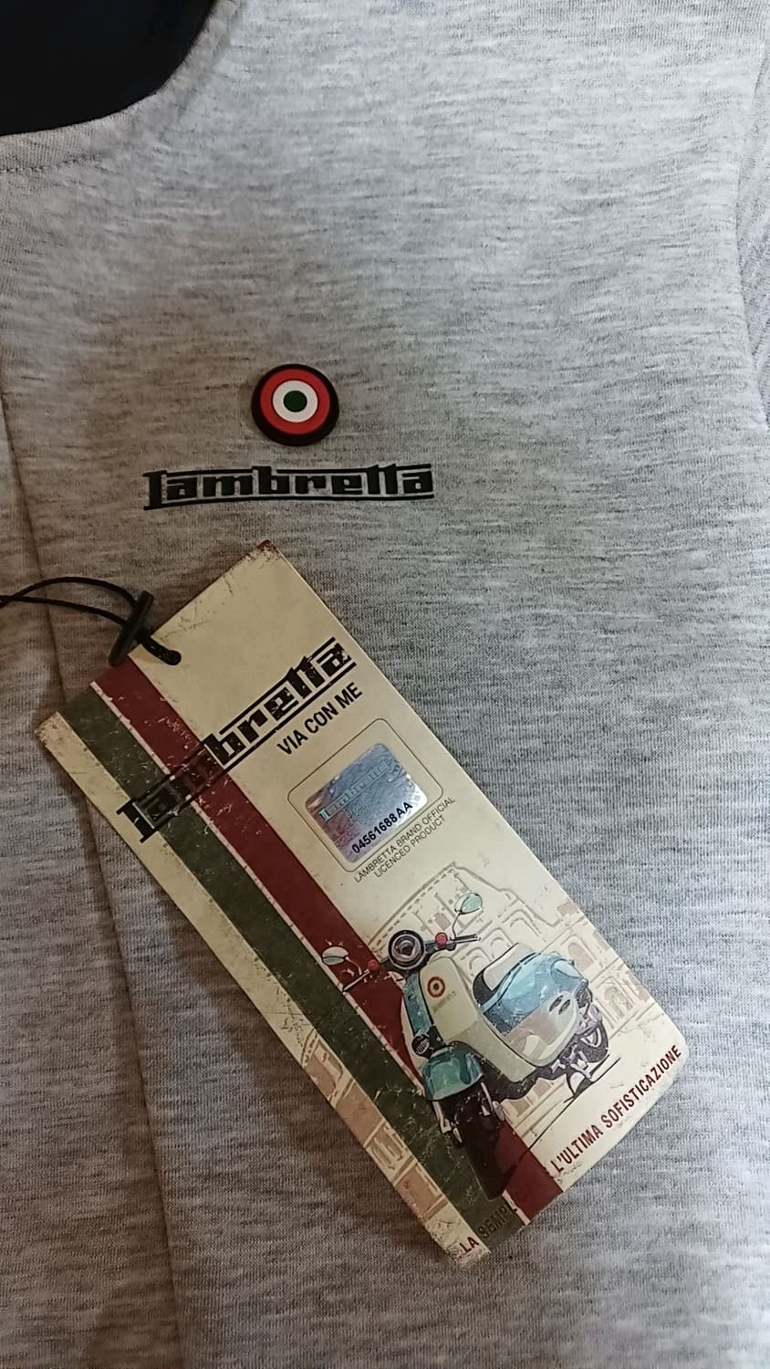 람브레타 미사용 후드집업 105 여성88 가슴54 기장68 상품이미지3