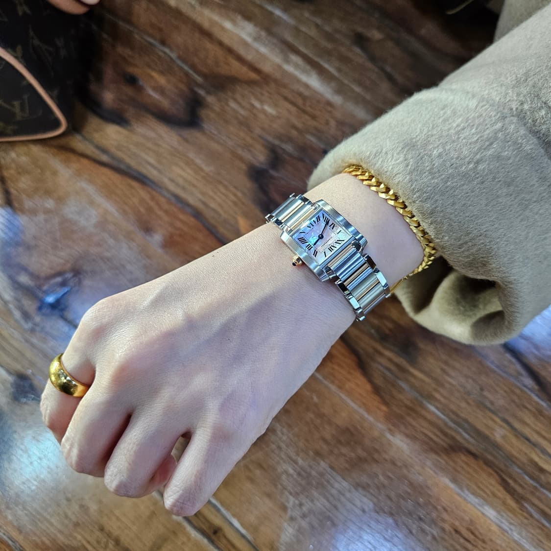 까르띠에 탱크 프랑세즈 콤비 스몰 핑크자개 다이얼 상품이미지8