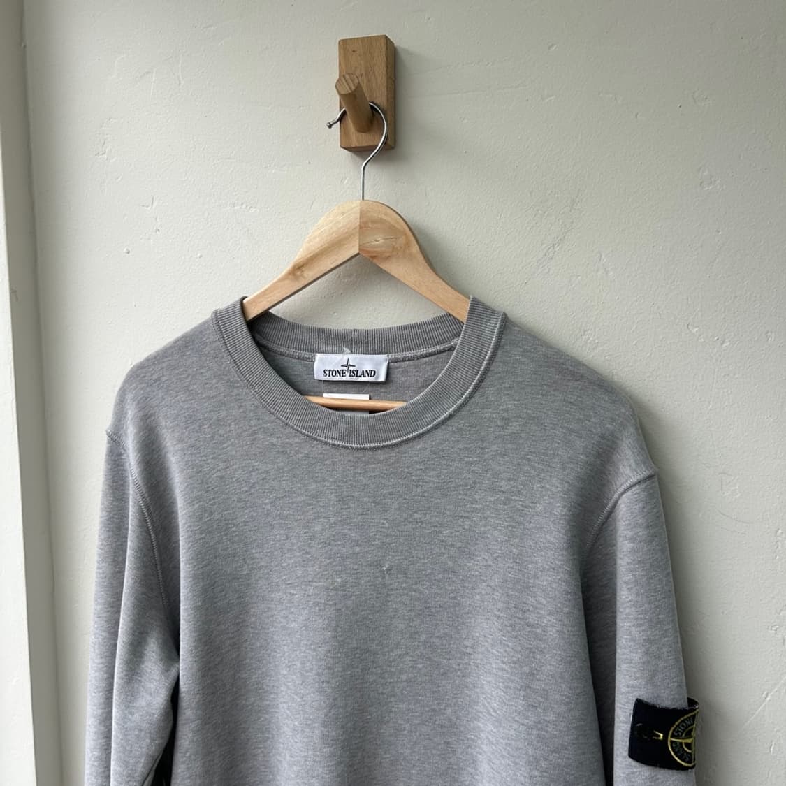 16160 - 스톤아일랜드 와펜 맨투맨 상품이미지1