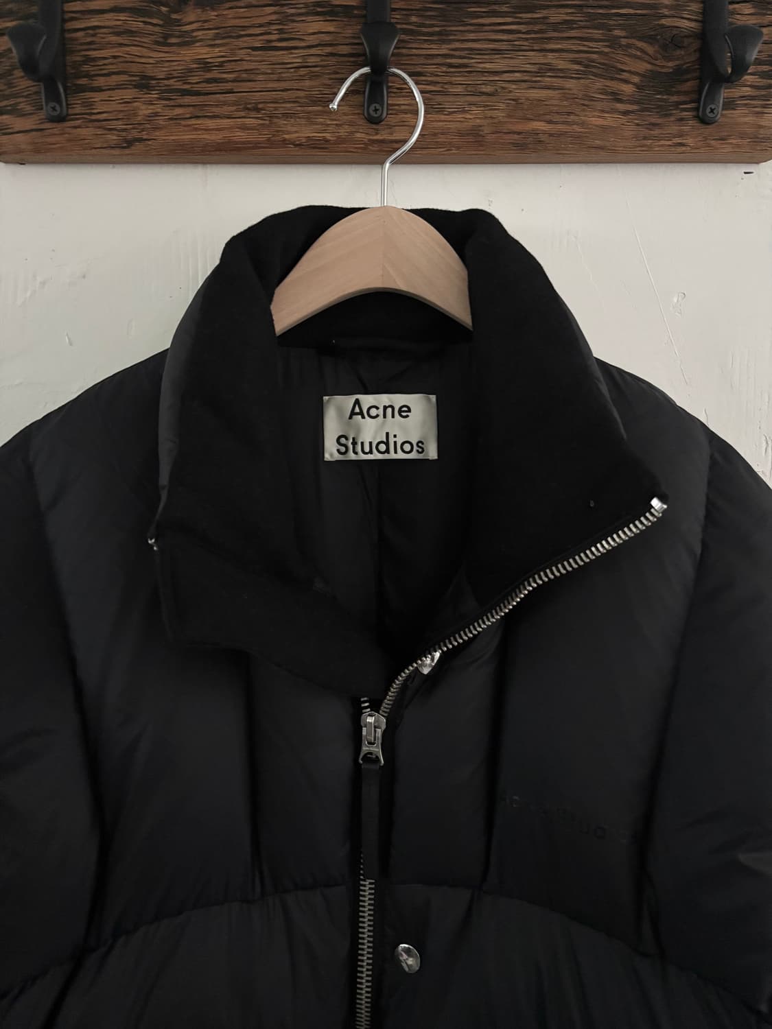 Acne Studios 아크네 스튜디오 로고 헤비 다운 패딩 상품이미지3