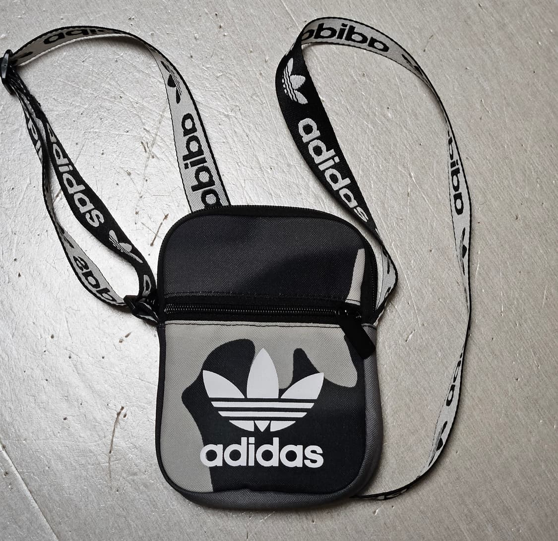 반택포)아디다스 카모 미니백/크로스백/가방/카모플라쥬 상품이미지1