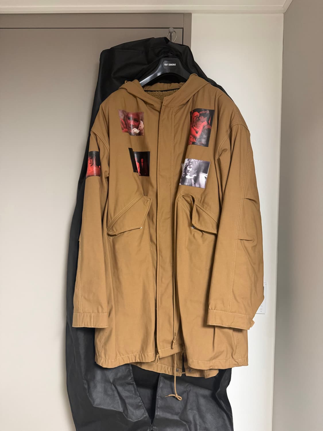 라프시몬스 프린티드 파카 상품이미지3