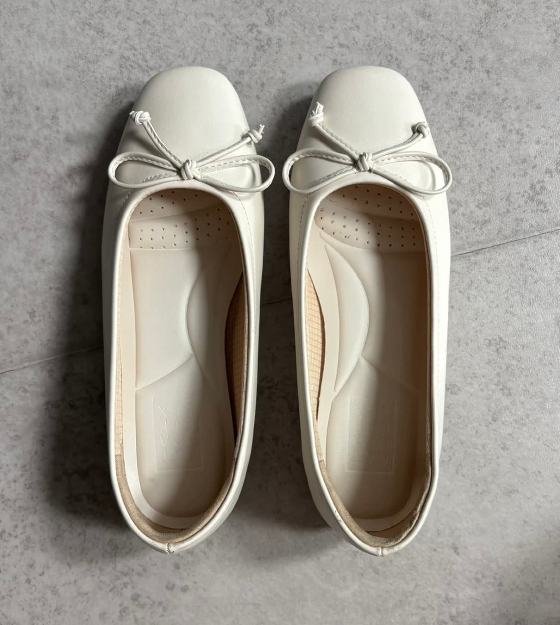 네츄럴플렉스 리본 플랫슈즈 [아이보리 225] 상품이미지2