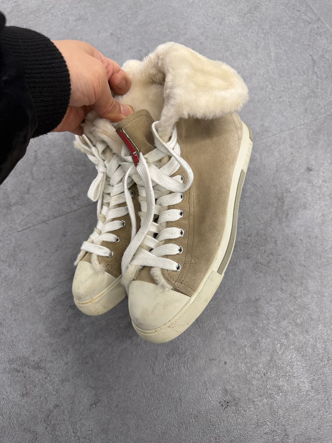 프라다 스웨이드 퍼 하이탑 36 상품이미지3