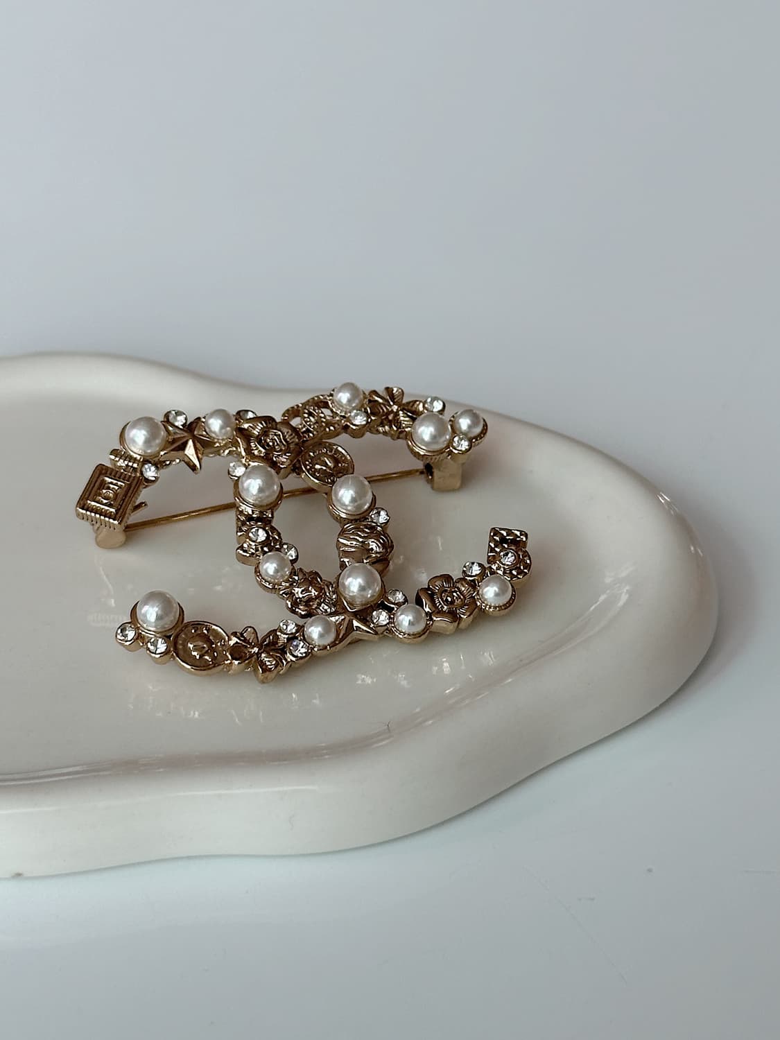 샤넬 진주 빈티지 업사이클링 브로치 상품이미지1