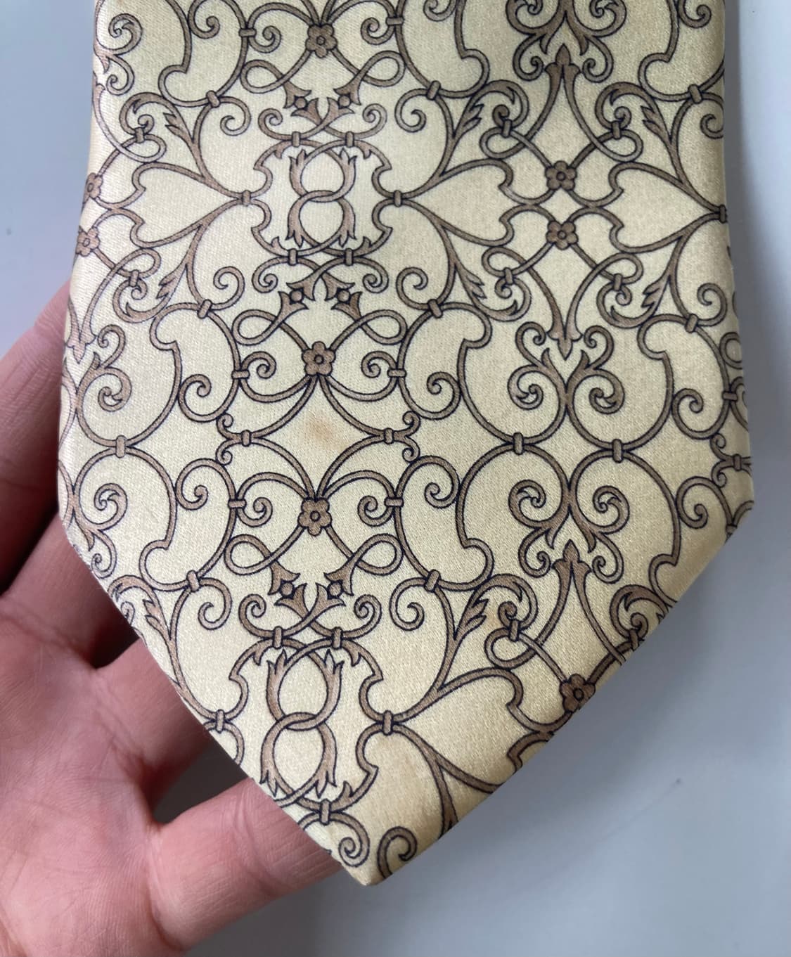 입생로랑 넥타이 상품이미지8