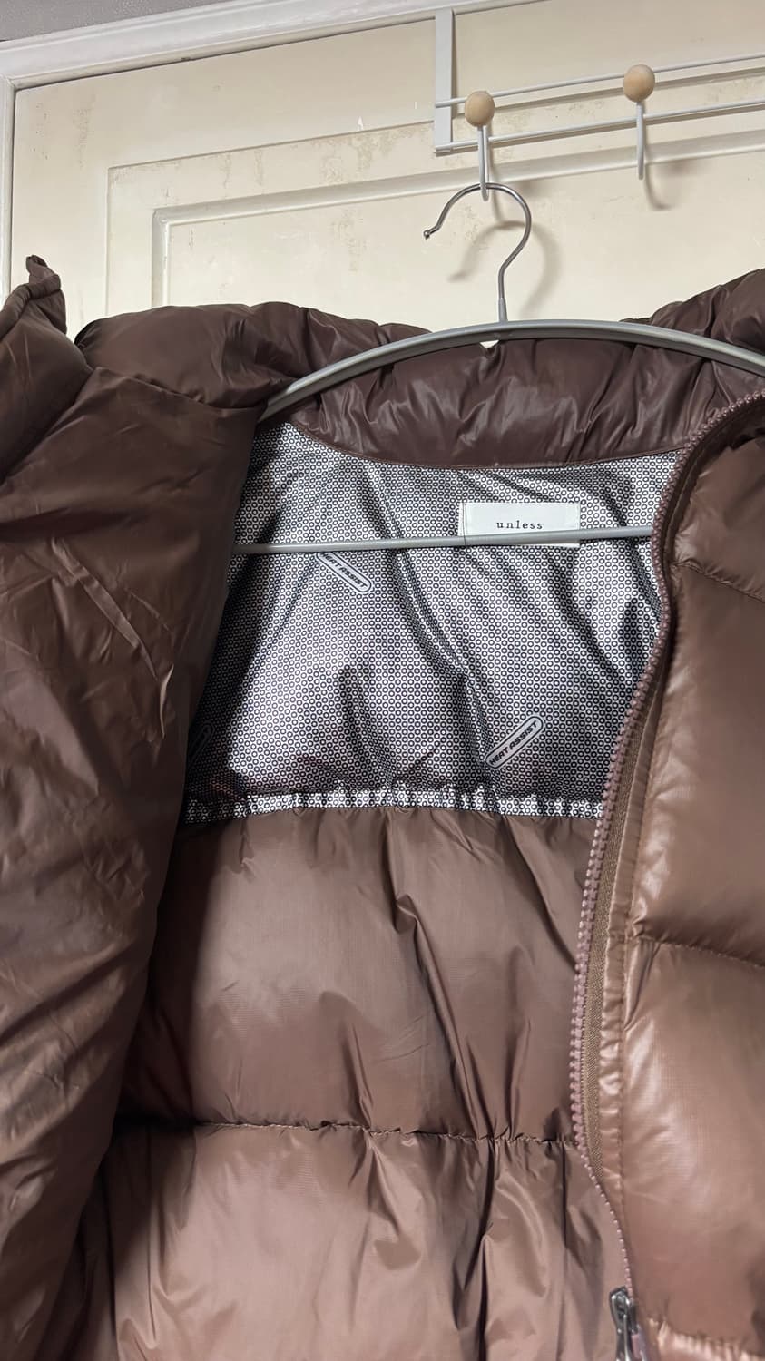 블랙업 크롭 패딩 브라운 상품이미지3