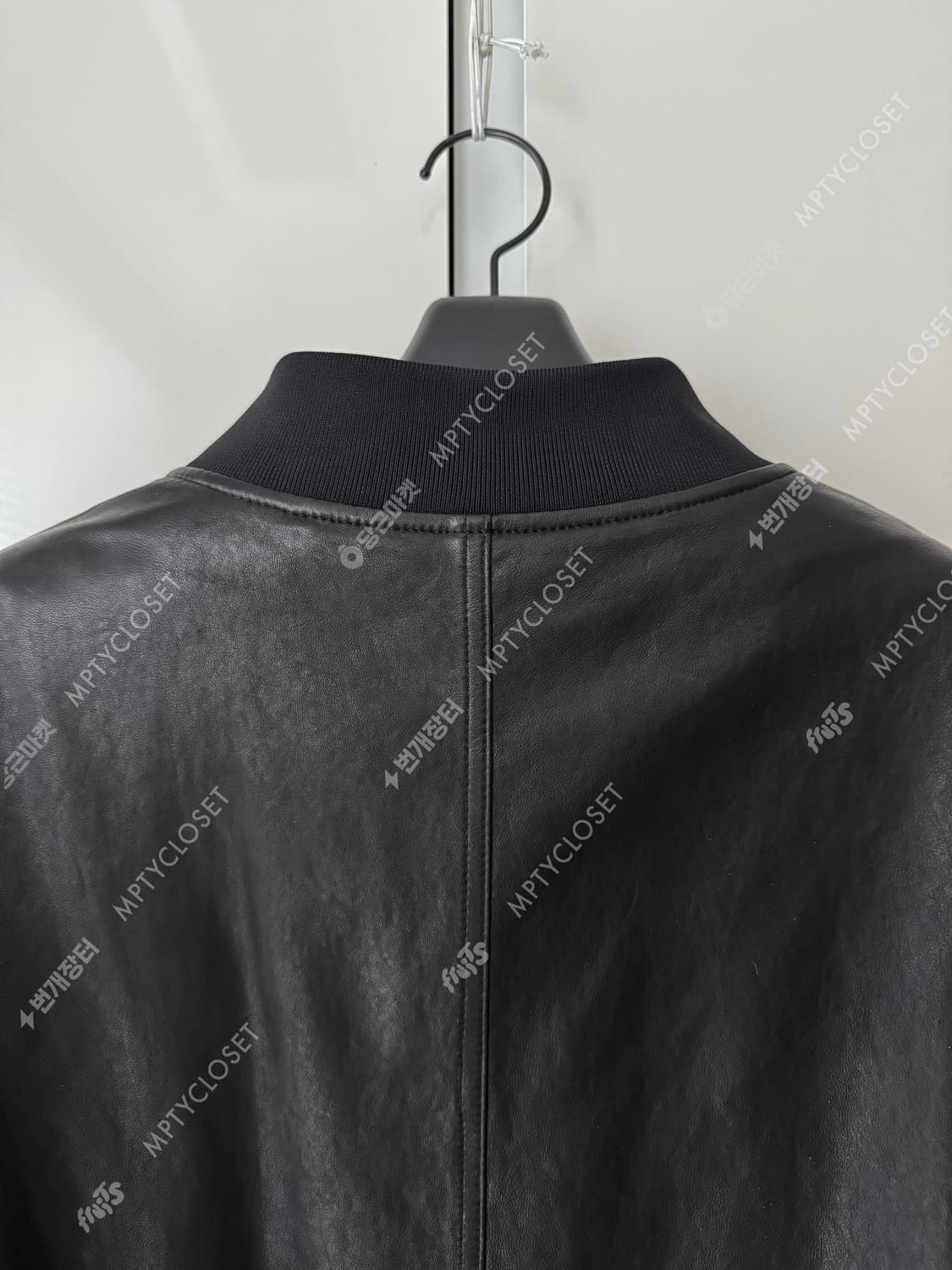 [L] 질스튜어트 뉴욕 램스킨 가죽 후드 MA-1 마원 점퍼 상품이미지10