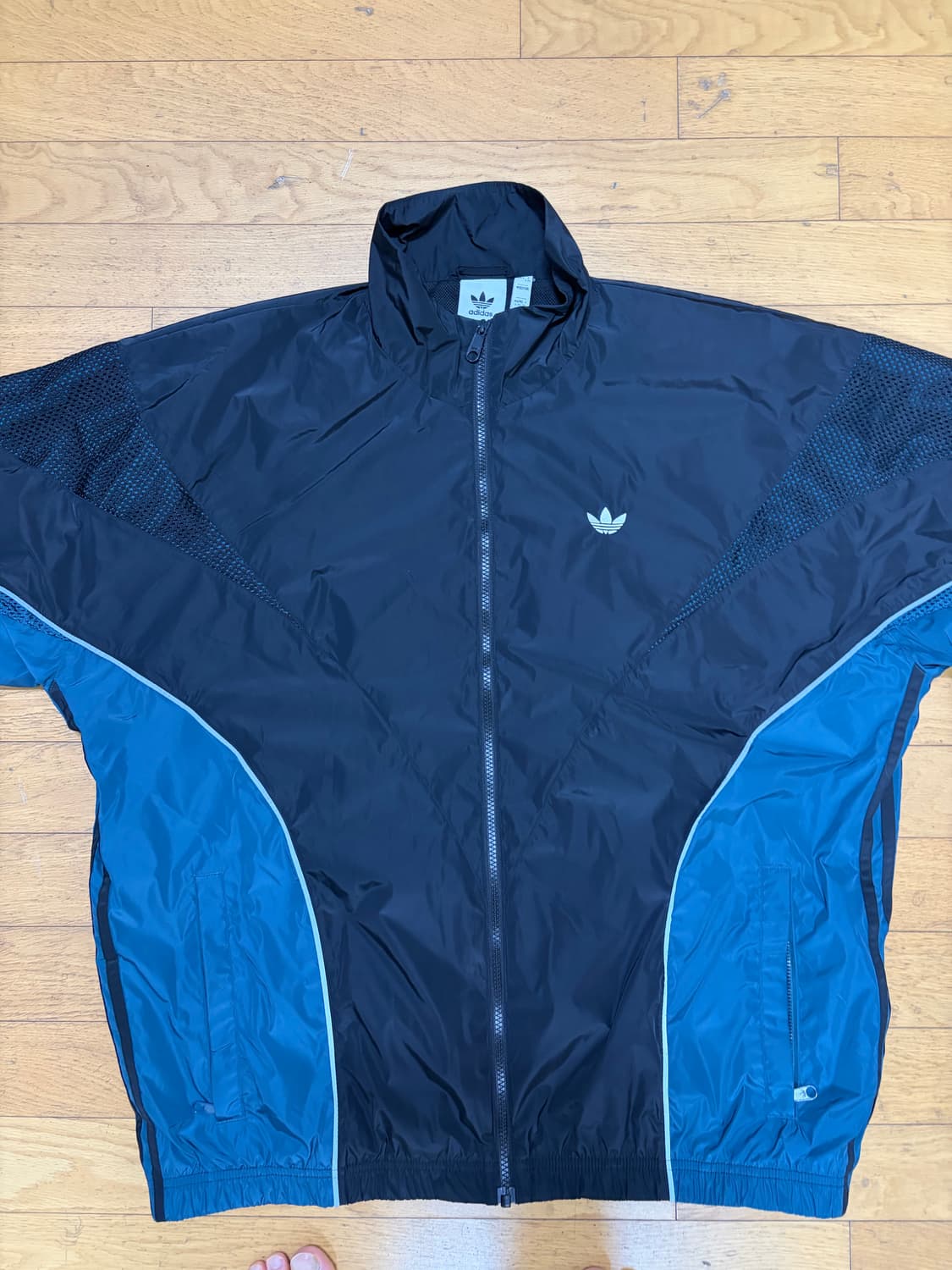 아디다스 리카이브 우븐 트랙탑 상품이미지2