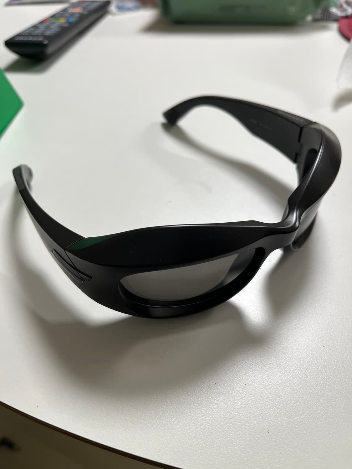 보테가베네타 랩어라운드 선글라스 상품이미지2