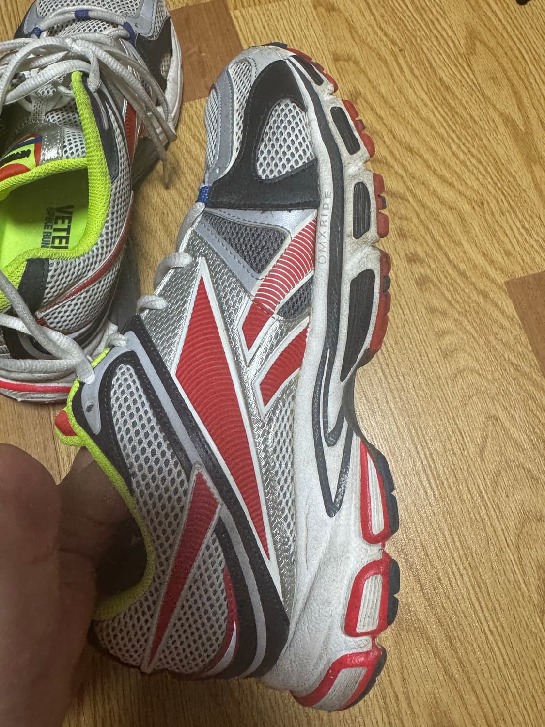 [265]베트멍x리복 스파이크러너200 상품이미지8