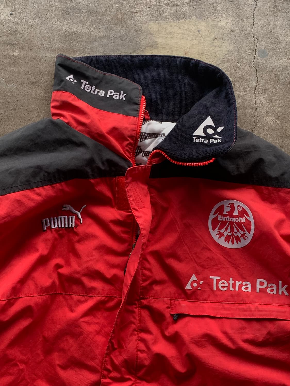 1995/96 푸마 아인트라흐트 프랑크푸르트 벤치 파카 상품이미지3