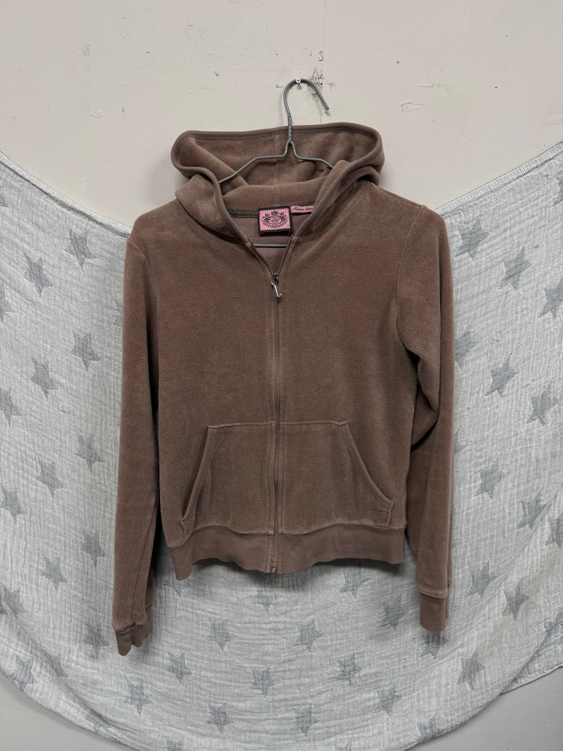 쥬시꾸뛰르 백로고 딱붙 벨벳 후드집업 상품이미지2