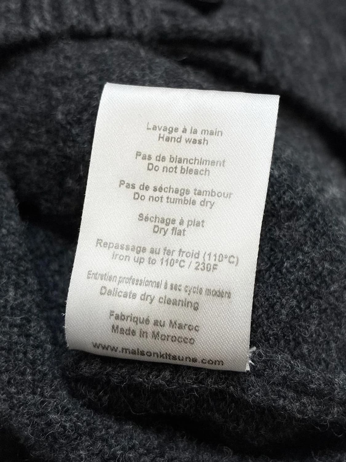 메종키츠네 22Fw 폭스 패치 브이넥 니트 가디건 PN5140 상품이미지9