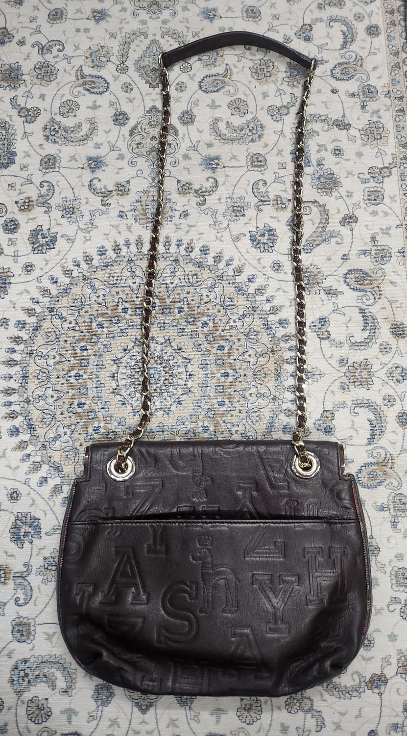 헤지스 HAZZYS 로고 엠보싱 체인 숄더백 상품이미지6