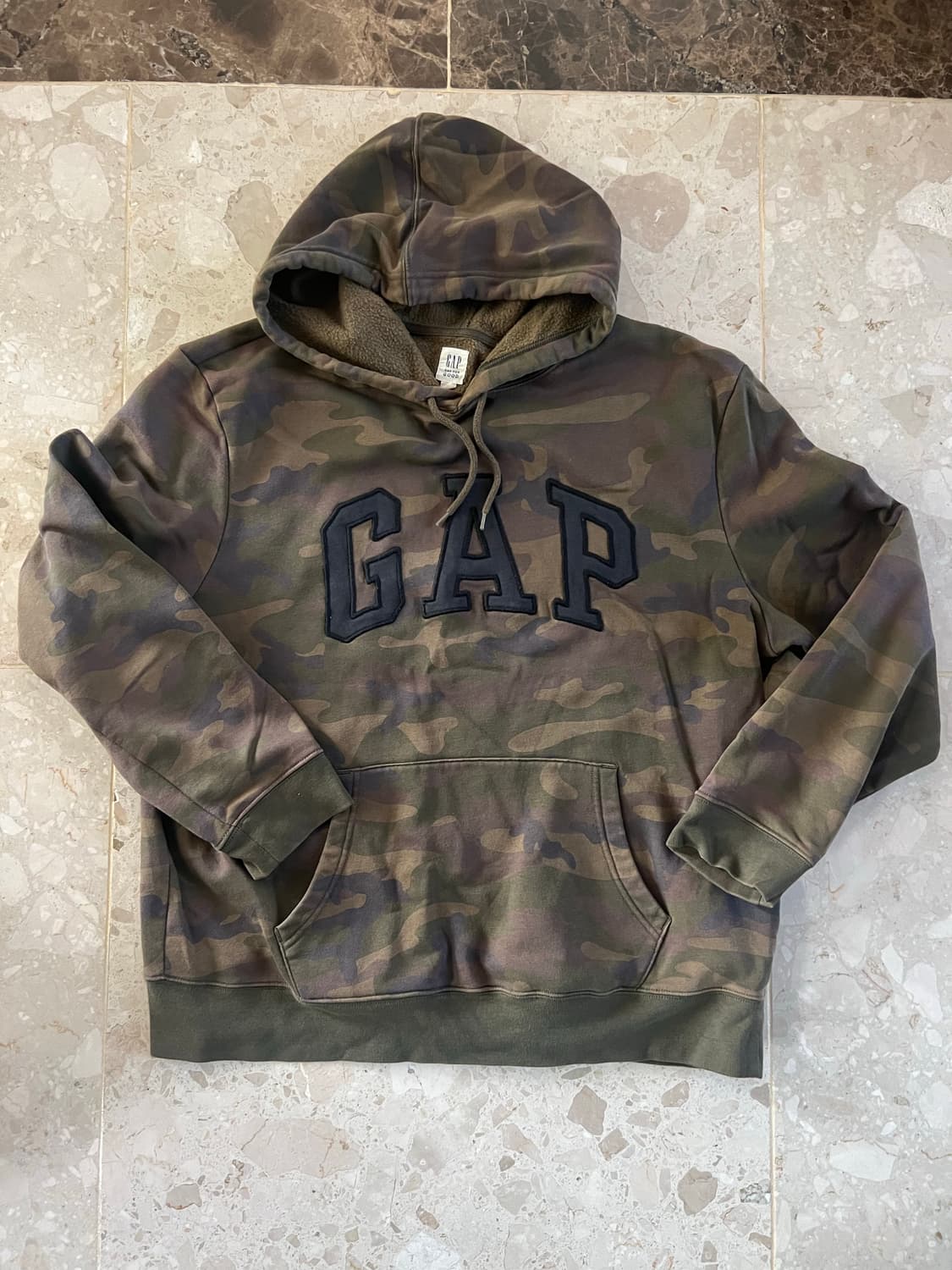 Gap 카모 후드티 상품이미지1