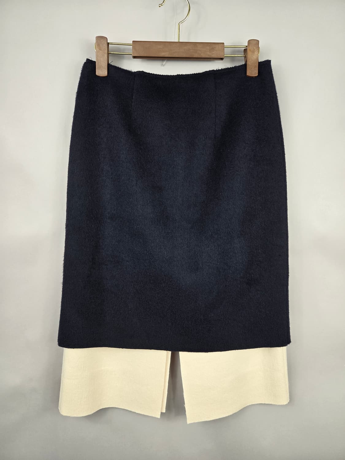 [무료배송]기네스 F 여성 이중 절개 롱 스커트 치마 네이비 상품이미지1