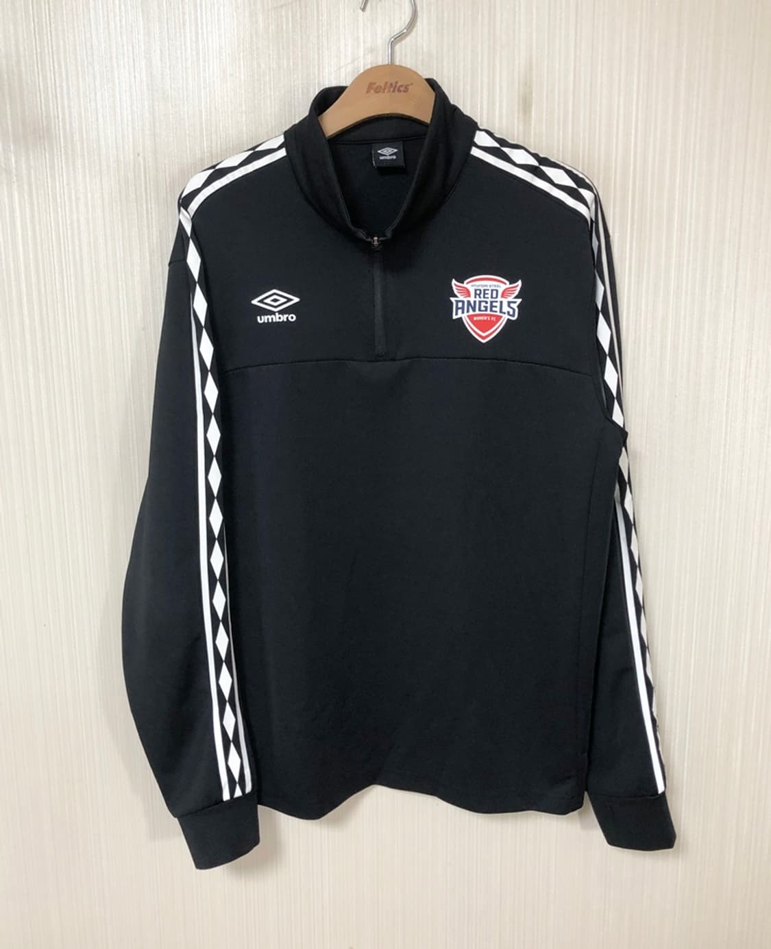 WK리그 엄브로 인천 현대제철 레드엔젤스 선수실착 트레이닝탑 XL 상품이미지1